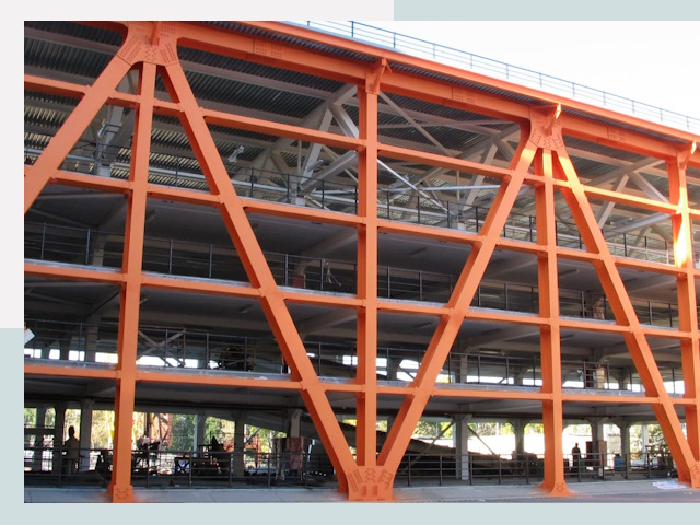 Многоуровневые паркинги в Энгельс от 640 руб.