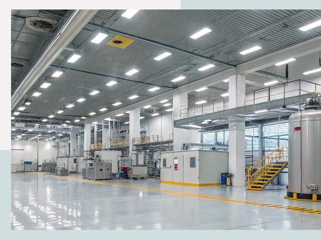 Освещение ангаров в Энгельсе от 640 руб. - Эффективные решения